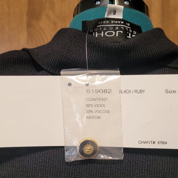 St. John By Marie Gray Collection Santana Knit Black with Red and Gold Trim Size - Picture 6 of 6